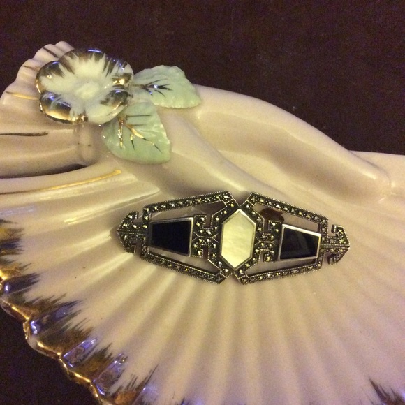 Sterling Silver, Black Onyx and Marcasite Brooch - Picture 4 of 5